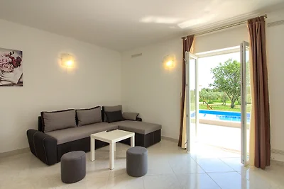 Villa Seve mit Pool, Strand 4km