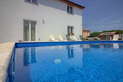 Villa Seve mit Pool, Strand 4km