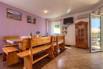 Vila Petroro,privat pool,600m beach