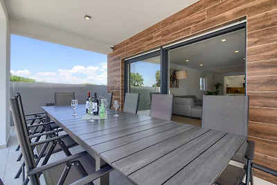 Neue Luxusvilla Luka mit tollem Poo