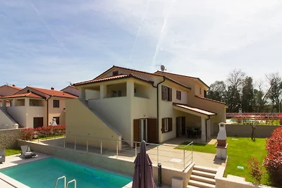 Neue Villa Aurora mit Pool, 10 Pers