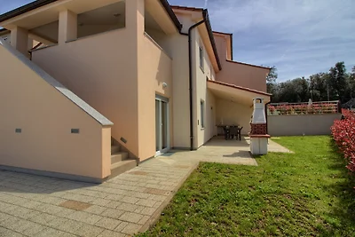 Neue Villa Aurora mit Pool, 10 Pers