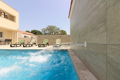 Villa Sunshine mit privatem Pool