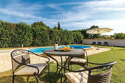 Villa Gardena in Pula mit Pool