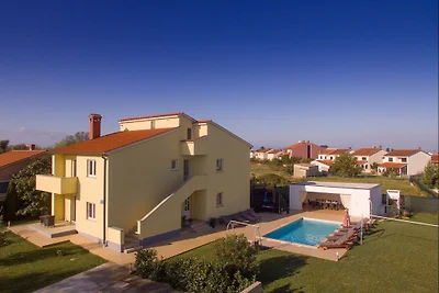 Villa Rampic mit beheiztem Pool