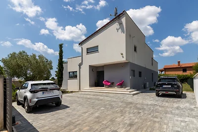 Villa Eva mit Pool 2km vom Strand