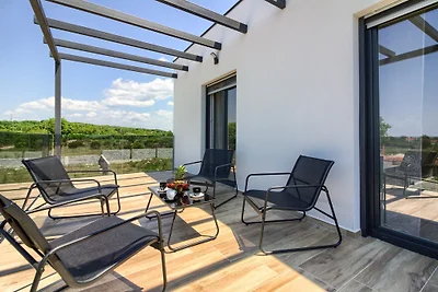 Neue Luxusvilla Luka mit tollem Poo