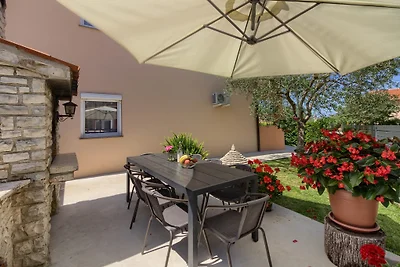 Villa Petroro with Pool in Fažana