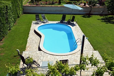Villa Gardena in Pula mit Pool