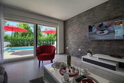 Villa Ema mit Pool in Medulin