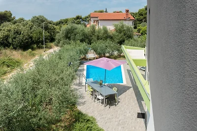 Villa Nika