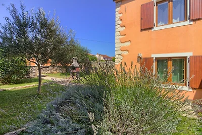 Villa Anamaria,2 km Strand, max 8 