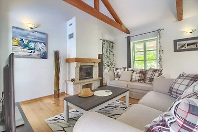 Villa Zelda mit Pool, Meer 2km 
