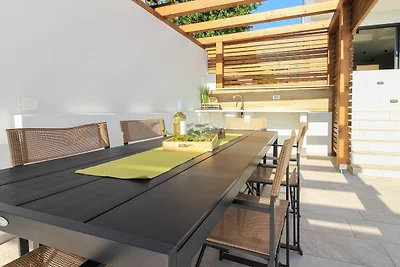 Villa Pergosa with sea view and sauna