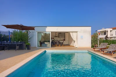 Villa Rampic mit beheiztem Pool