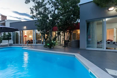 Modern Vila Jura, 900 beach, max 10