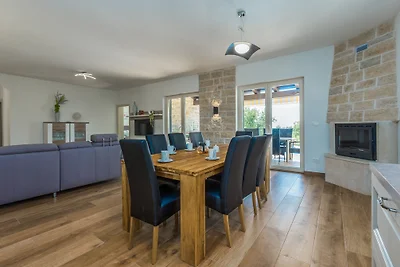  Laura An mit Meerblick und Pool