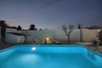 Schöne Villa Michelle mit Pool