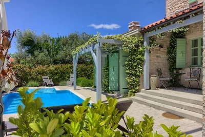 Villa Zelda mit Pool, Meer 2km 