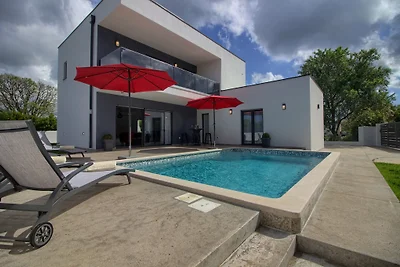 Villa Ema mit Pool in Medulin