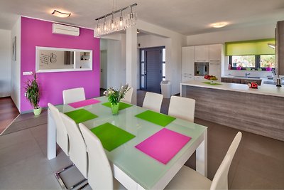 Villa Eva mit Pool 2km vom Strand