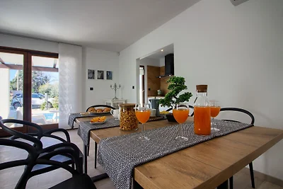Villa Nina mit privatem pool, max 4