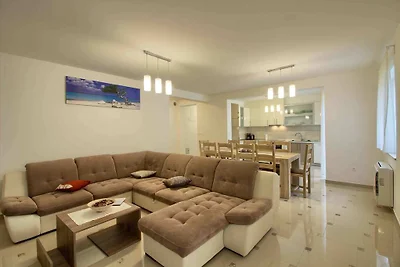 Komplex Olivia-Mar, Meer 200m