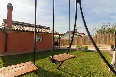 Villa Loborika mit Pool in Pula