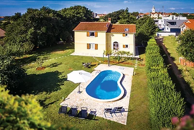 Villa Gardena in Pula mit Pool