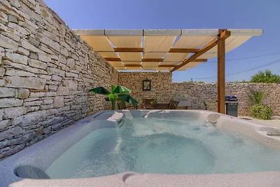 Steinvilla Pietra mit Pool, Jacuzzi