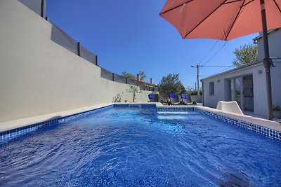 Villa Zoya mit Pool, Strand 1km 