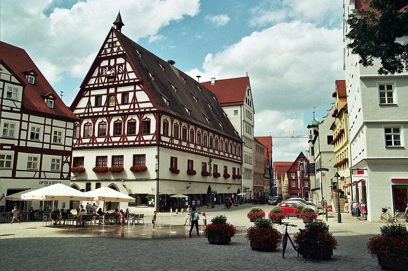Historsche Städte in der Nähe: hier Nördlingen - auch Weißenburg, Spalt und Schwabach sind schön