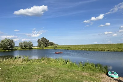 Elbwiesenhaus aan het meer