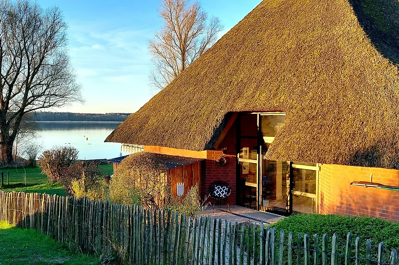 Willkommen im Strandhaus am See