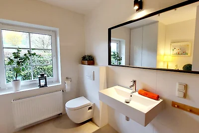 Neu: Superschönes Traumhaus direkt am See