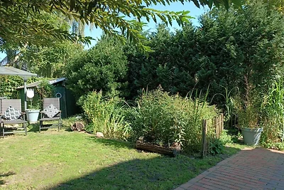 Wundervolle Insel-Reetkate mit Hund