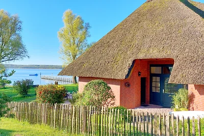Strandhaus direkt am See