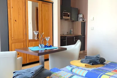 Camera per vacanze con cucina e terrazza