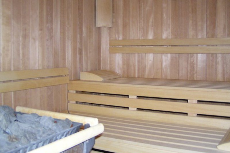 Zwei Saunen (Bio-Sauna und finnische Sauna) zur Entspannung gratis.