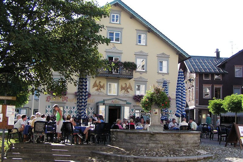 Ihr lieblicher Urlaubsort Oberstaufen im Allgäu mit vielfältigen gastronomischen Angeboten (von typisch allgäuerisch bis international)