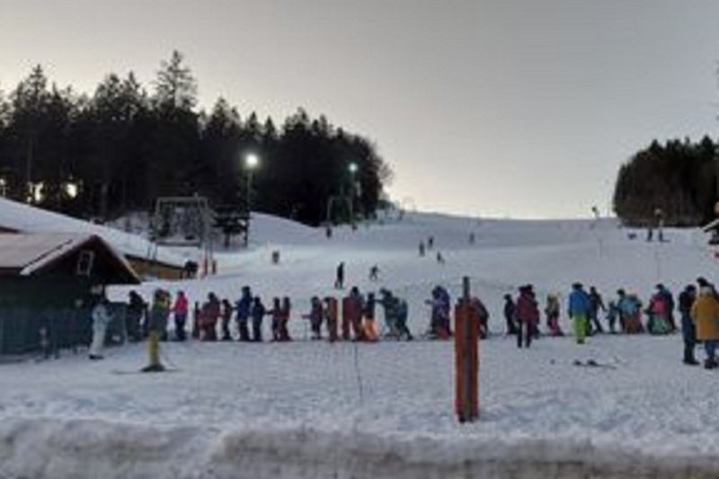 Skigebiet mit Skischule, circa 500 m vom Haus entfernt