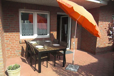 Sonnige Fewo mit großem Garten