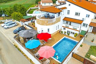 FeWo's mit Pool und Strandnähe 2/4