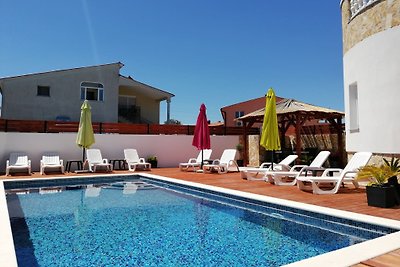 FeWo's mit Pool und Strandnähe 1/4