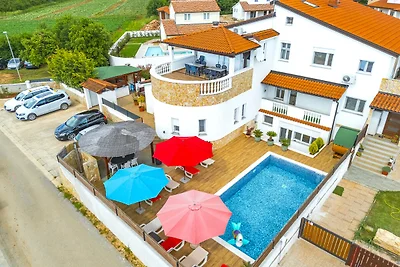 FeWo's mit Pool und Strandnähe 1/4