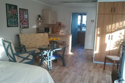 Ferienhaus im Grünen am Lankower Se