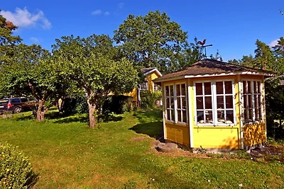 Villa Äppleträd  am Meer mit Boot