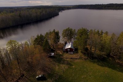 Casa junto al lago Kiasjön