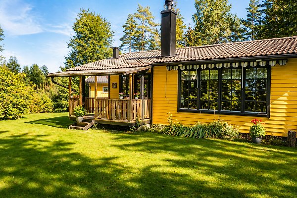 Ferienhaus Färgelanda Tegen