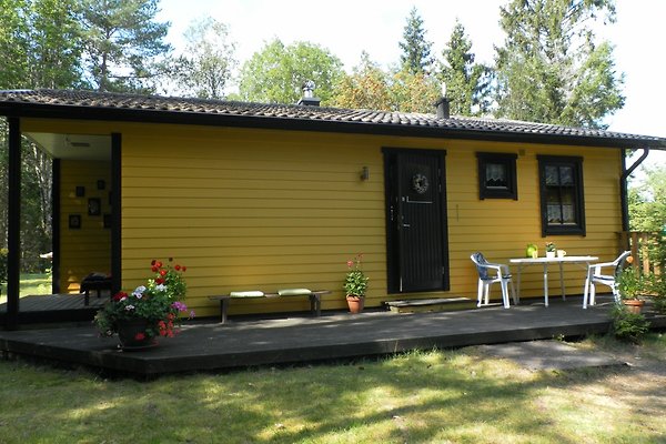 Ferienhaus Färgelanda Tegen